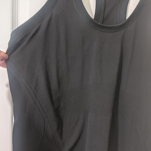 Athleta | Momentum Seamless Tank In Black - Picture 12 of 16